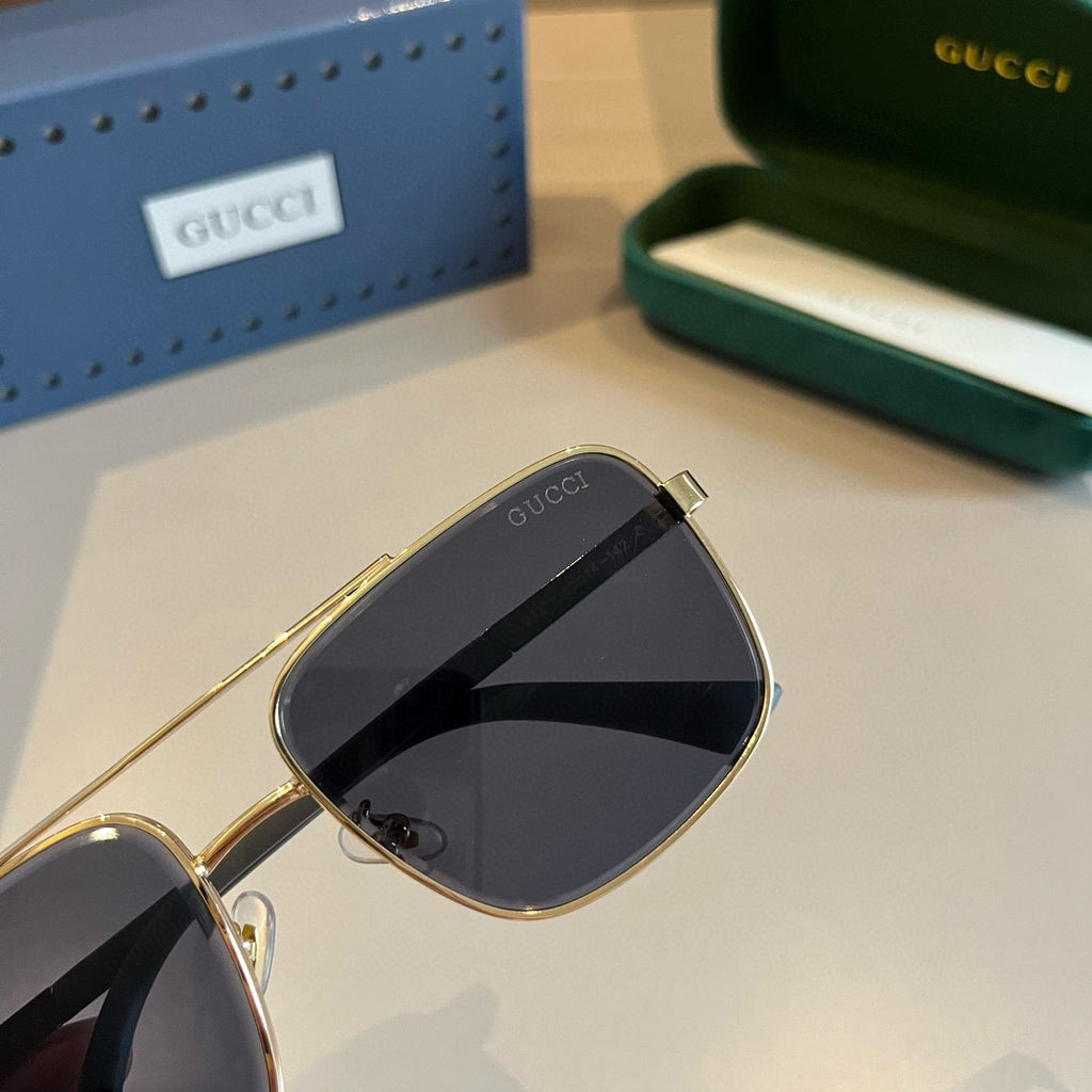 Gucci Polarized Fashion Gold Lens Sunglasses for Men - detail image 3