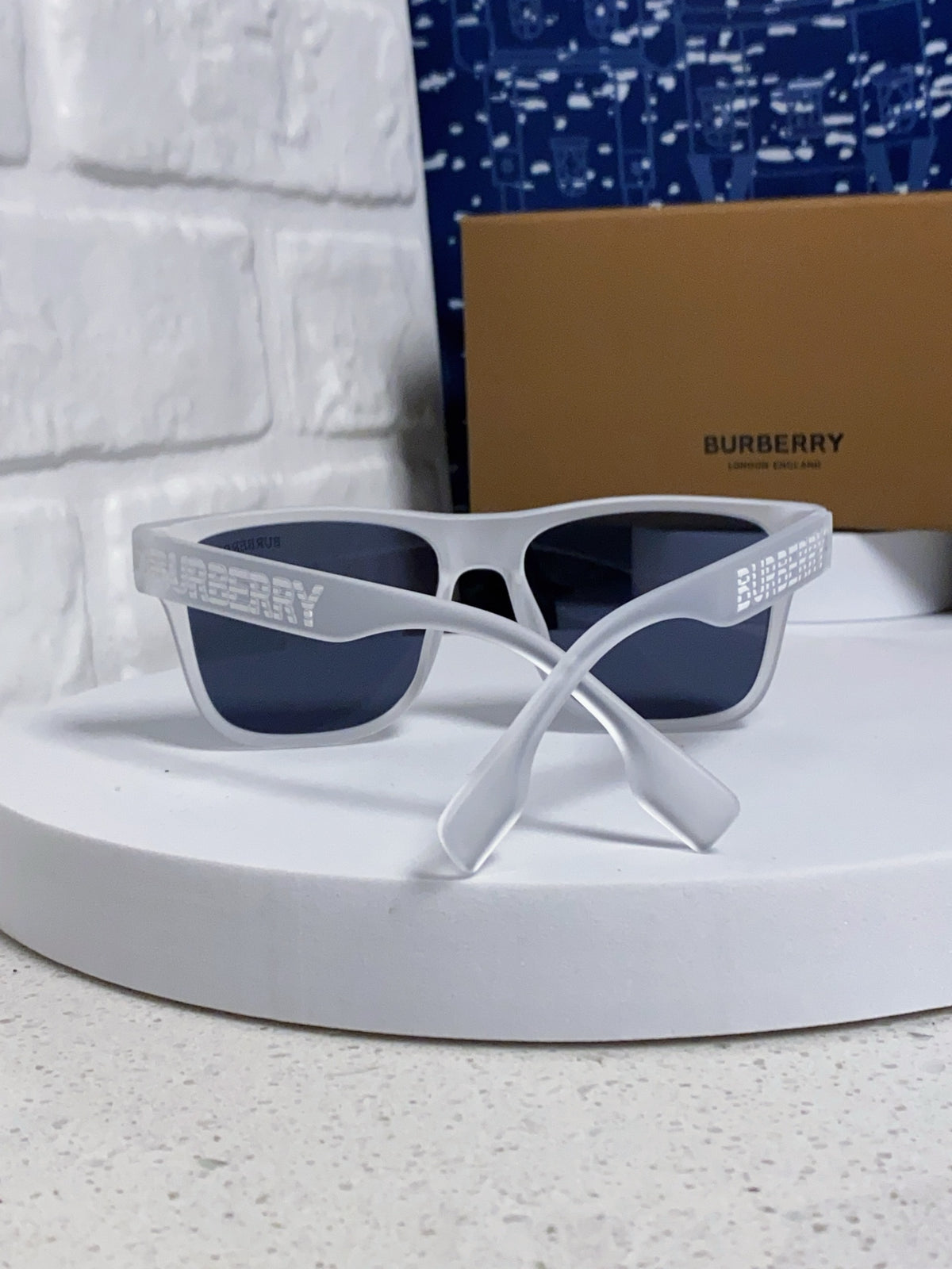 Burberry Fashion Blue Lens Sunglasses for Men & Women - 432512 - detail image 3