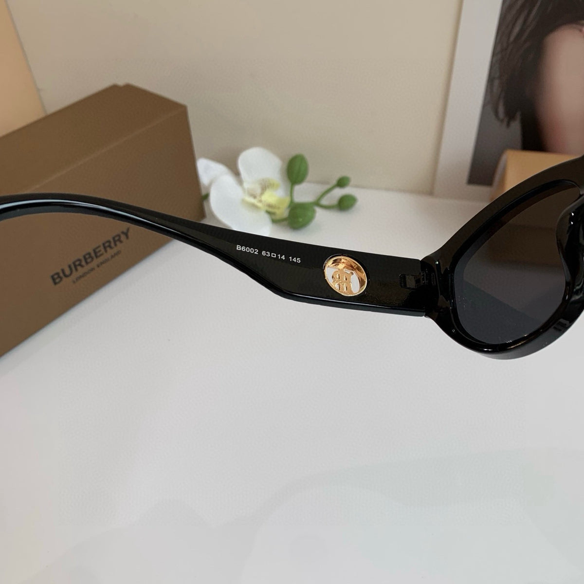 Burberry Square Black Lens Sunglasses for Men & Women - 465959
