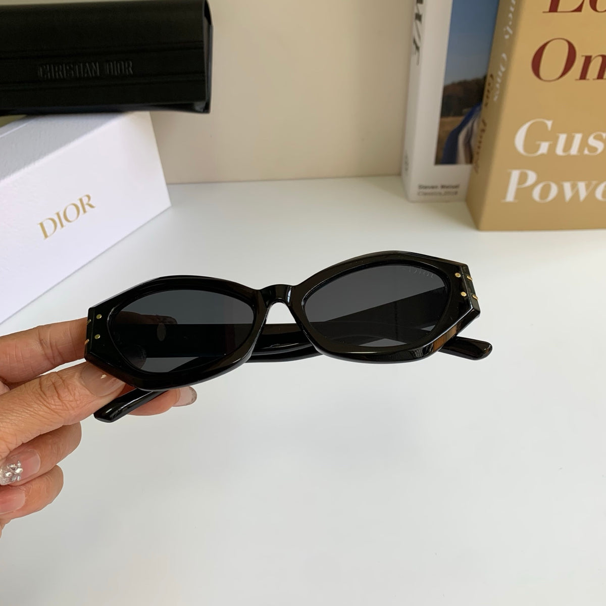 Dior Polarized Cat-Eye Black Lens Sunglasses for Men & Women - 465407 - detail image 4